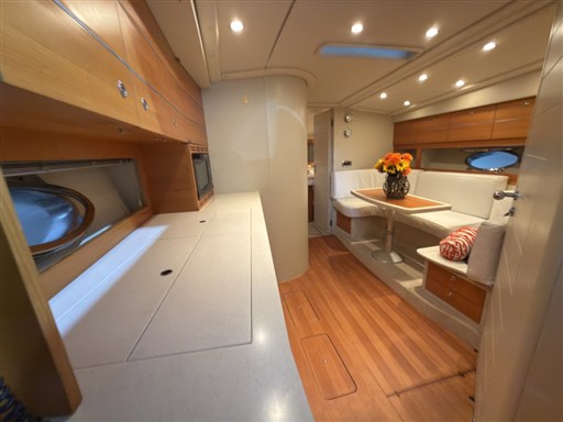 Colombo 42. 17 dinette
