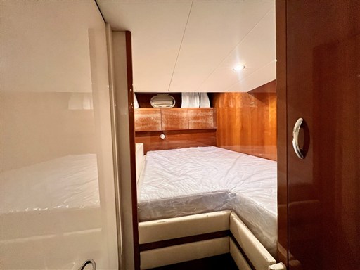 Cayman 62 - Cab. domestica interna