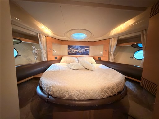 AZIMUT 43 FLY Cab. Armatore