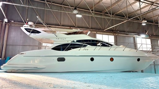 AZIMUT 43 FLY