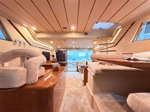Ferretti 165-41-dinette