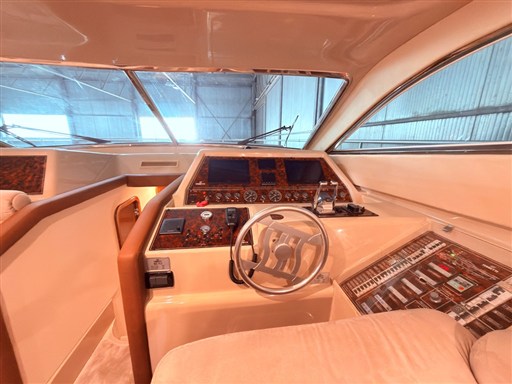 Ferretti 165-22-plancia