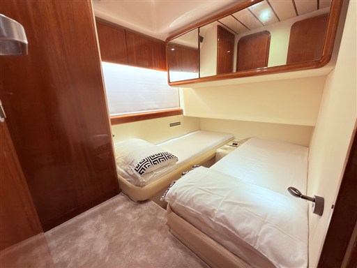 Ferretti 165-39-cabina ospiti2