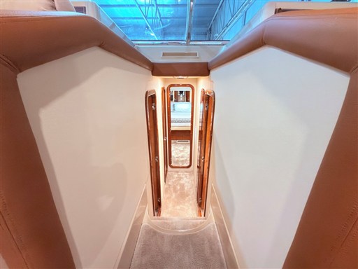 Ferretti 165-24-scala