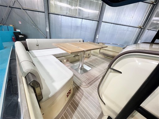 Invictus 370 GT
