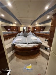 Sealine T 52 Schlaf Eignerkabine 3hell.JPG