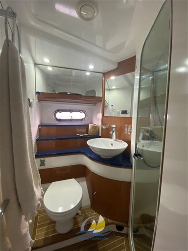 Sealine T52 Bad mit Dusche 2 von 2