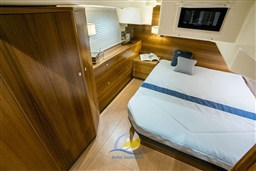 4-The-1150-offers-two-double-cabins-and-a-pair-of-heads-compartments
