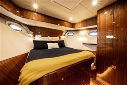 460SX frontcabin