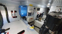 460SX engineroom (4)