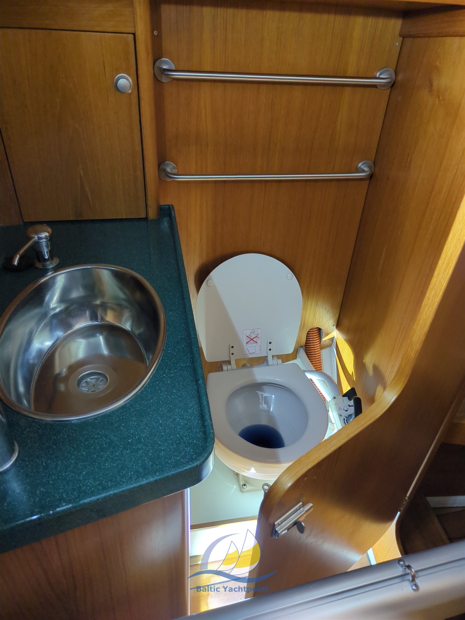 Luffe37_Innen_Toilette_1