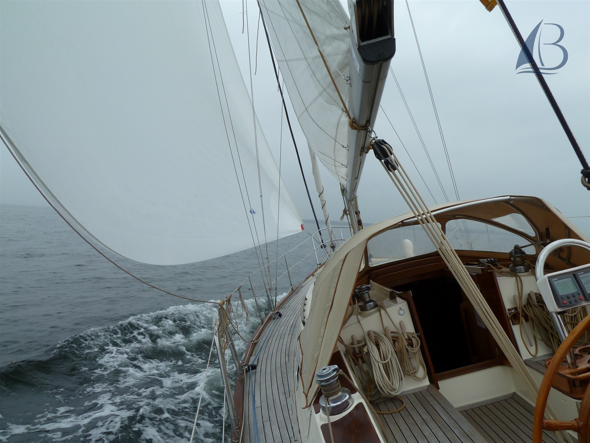 06 Deckansicht Heck 1