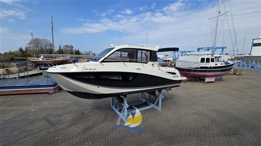 Quicksilver 755 Weekend