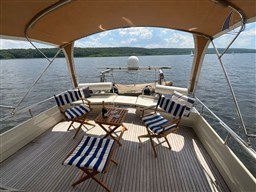 Aft Cockpit