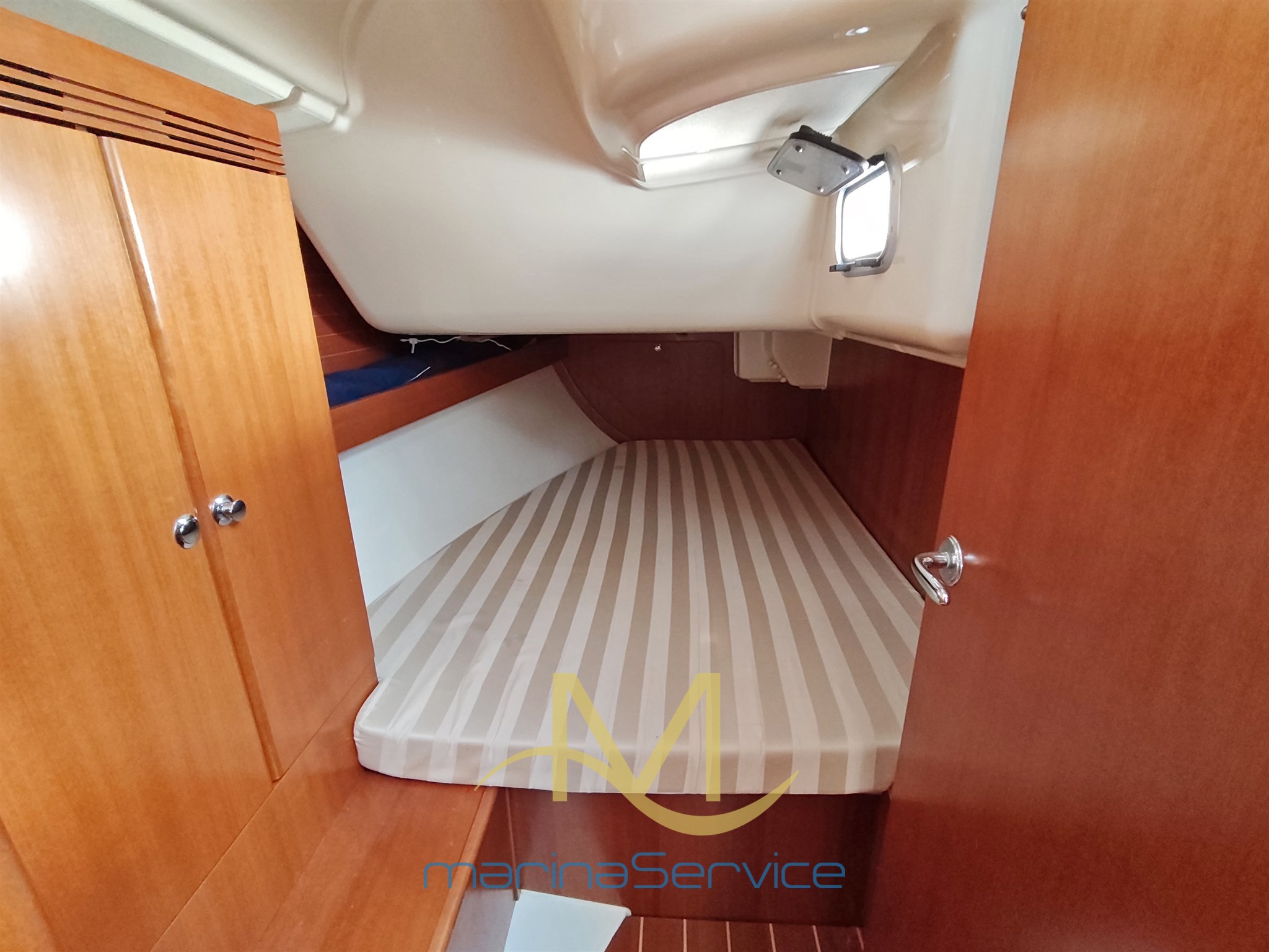 Aft cabin on starboard