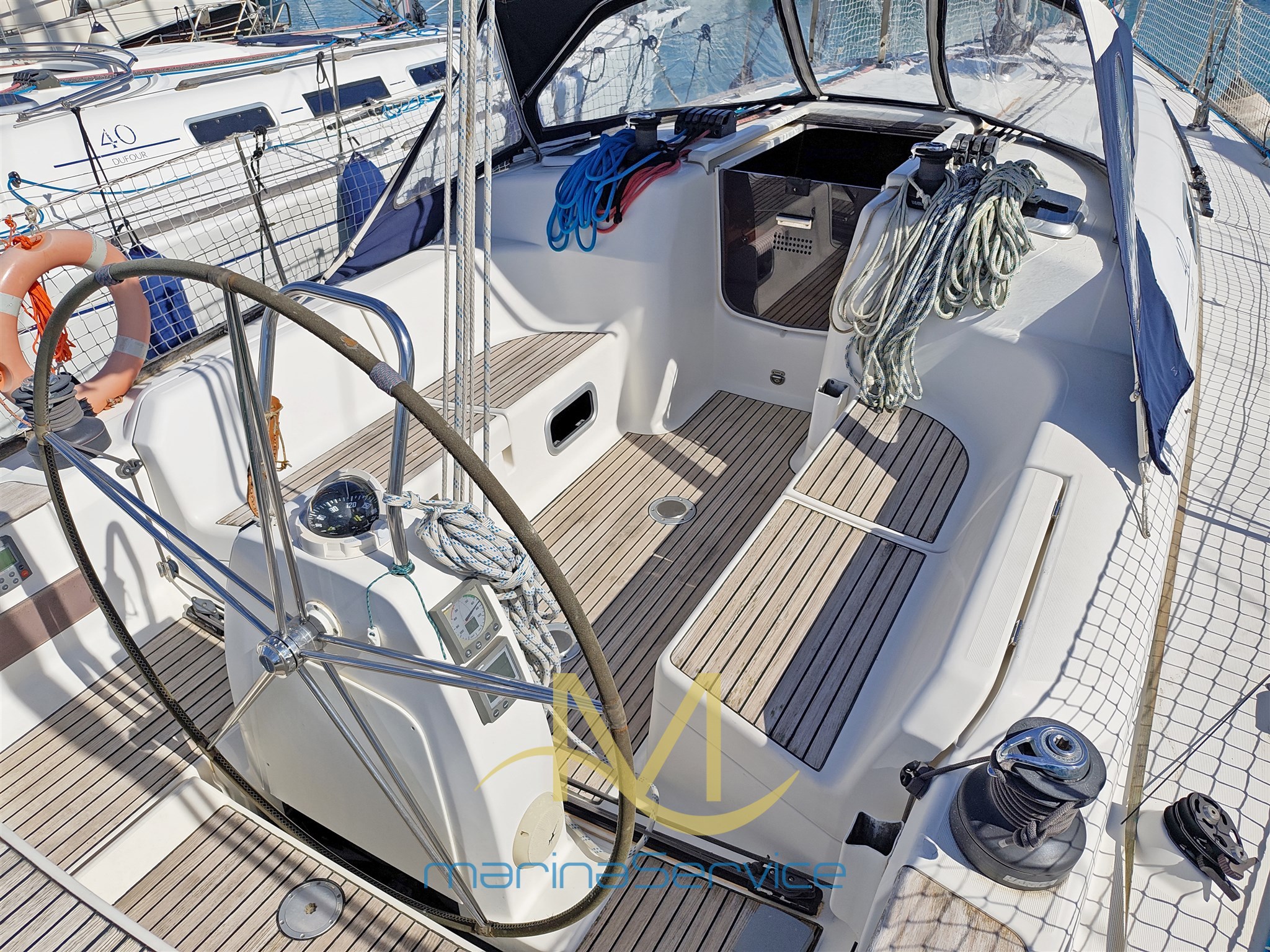 Cockpit on starboard