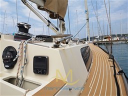 Starboard sidewalkside