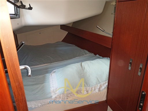 Portside aft cabin