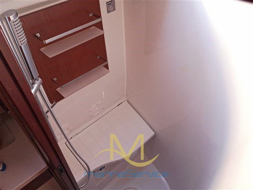 Shower stall