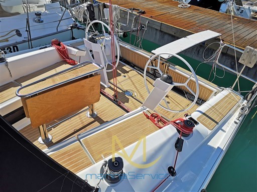 Cockpit portside retro