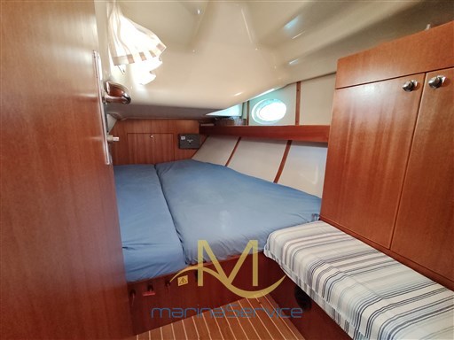 Portside aft cabin