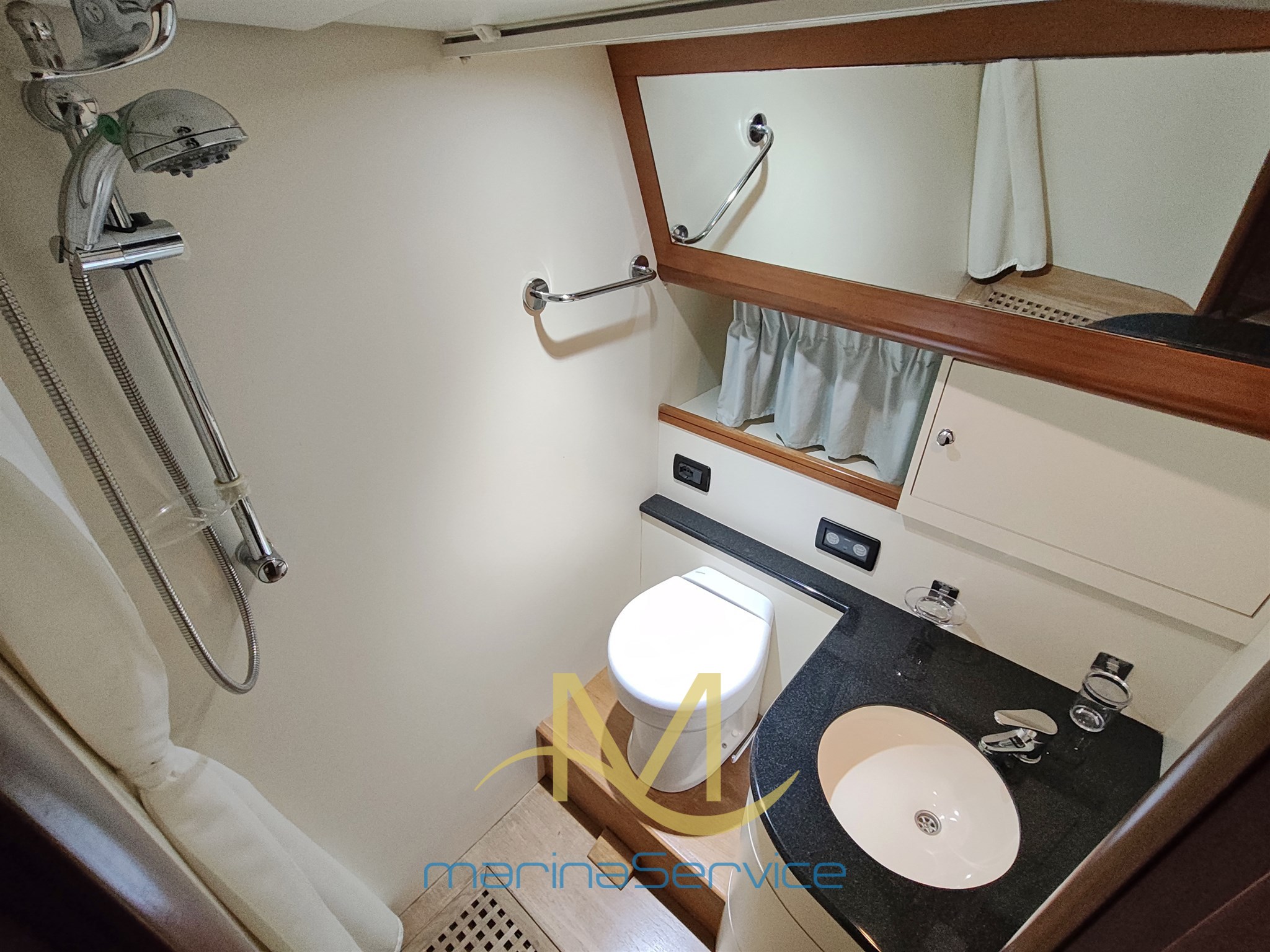 Private toilette