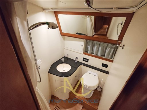 Shared toilette