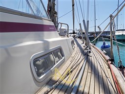 Starboard walkside