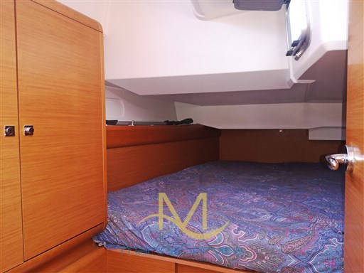 Aft starboard cabin