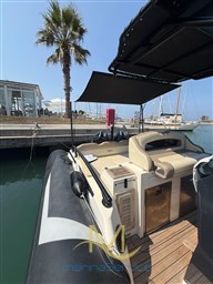 Stern sunbed