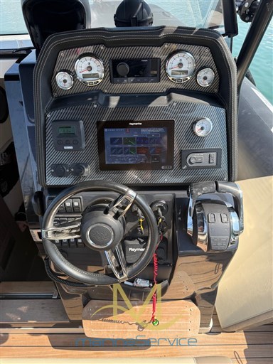 Helm station