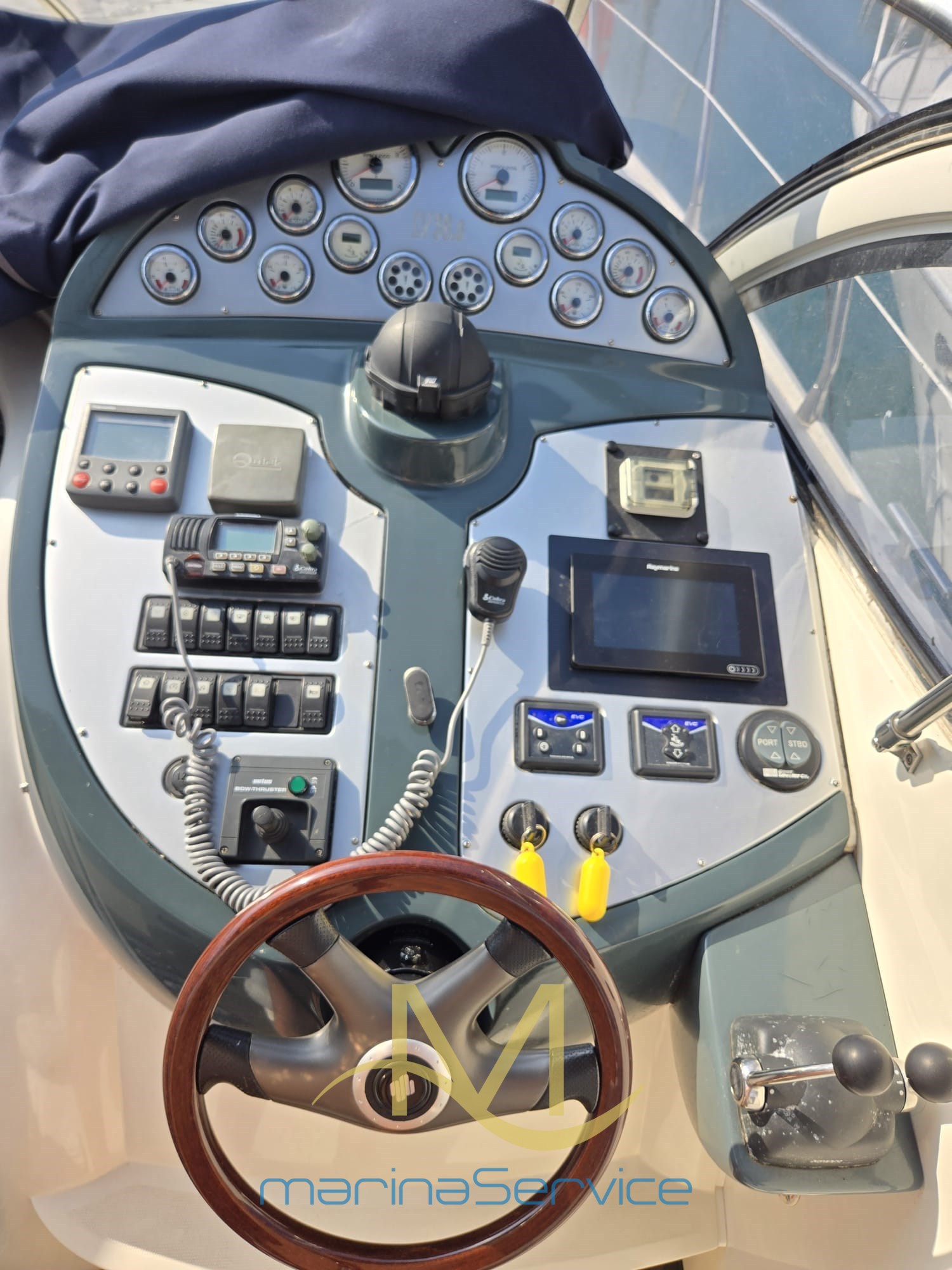 Steering station