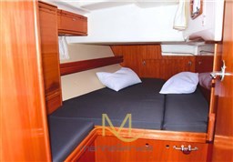 Stern cabin