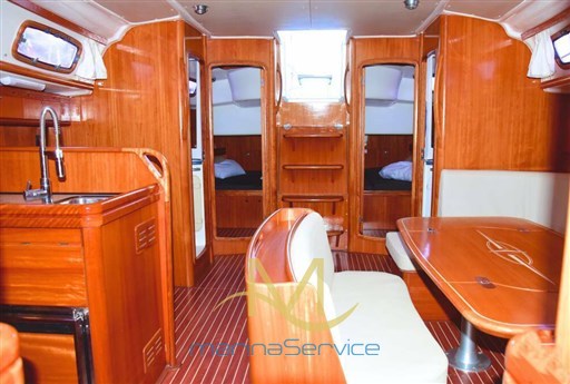 Back view dinette