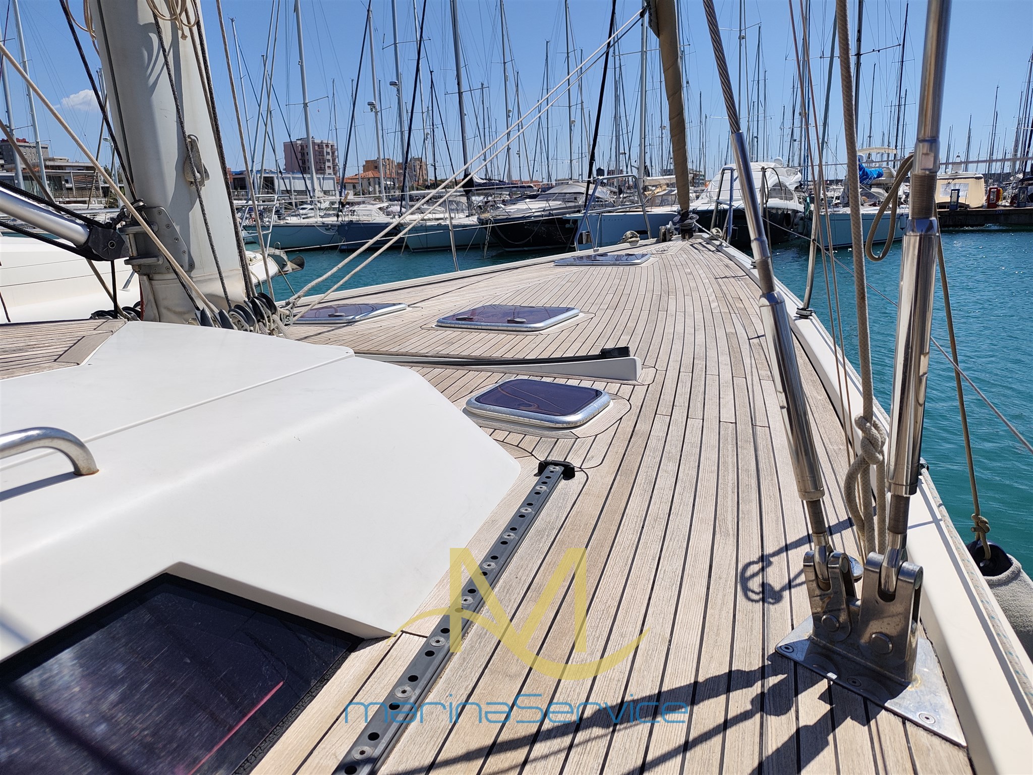 walkside on starboard
