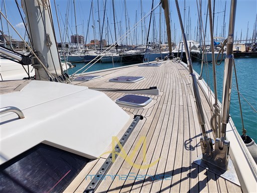 walkside on starboard