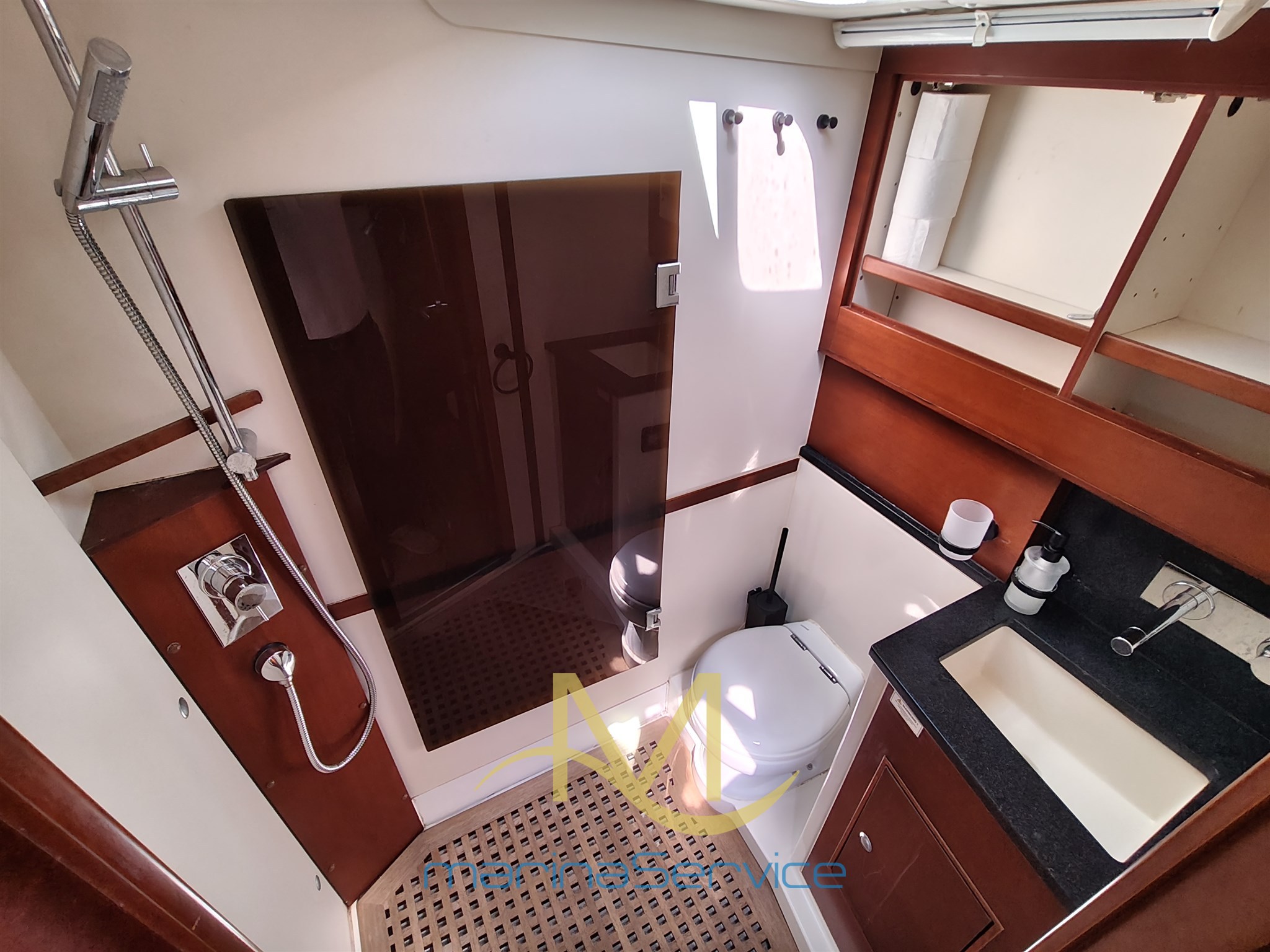 Private toilette