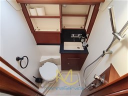 Stern port toilette