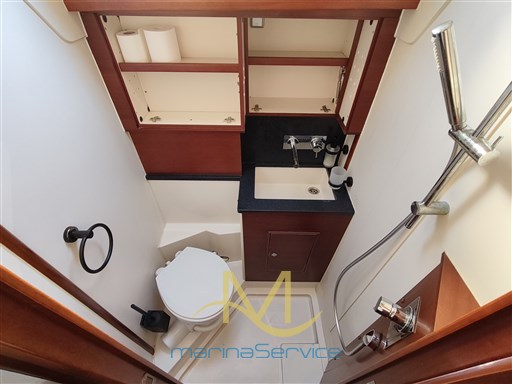 Stern port toilette