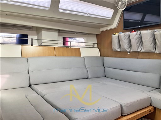 Convertible dinette table