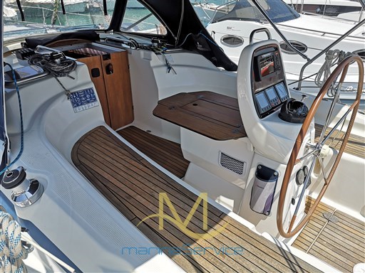 Cockpit 1