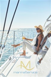 04_Pri_Sig510_Exterior_2020_06_people_boat_0705_v1