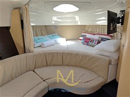 Bow double bed