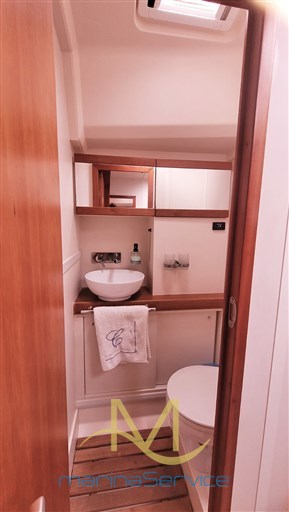 Private toilette