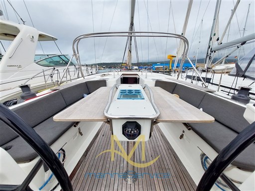 Cockpit 1
