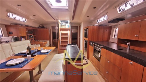 Back saloon