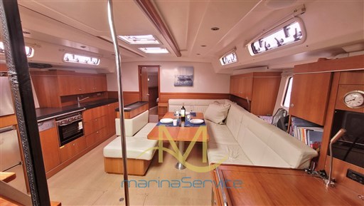 Saloon 1