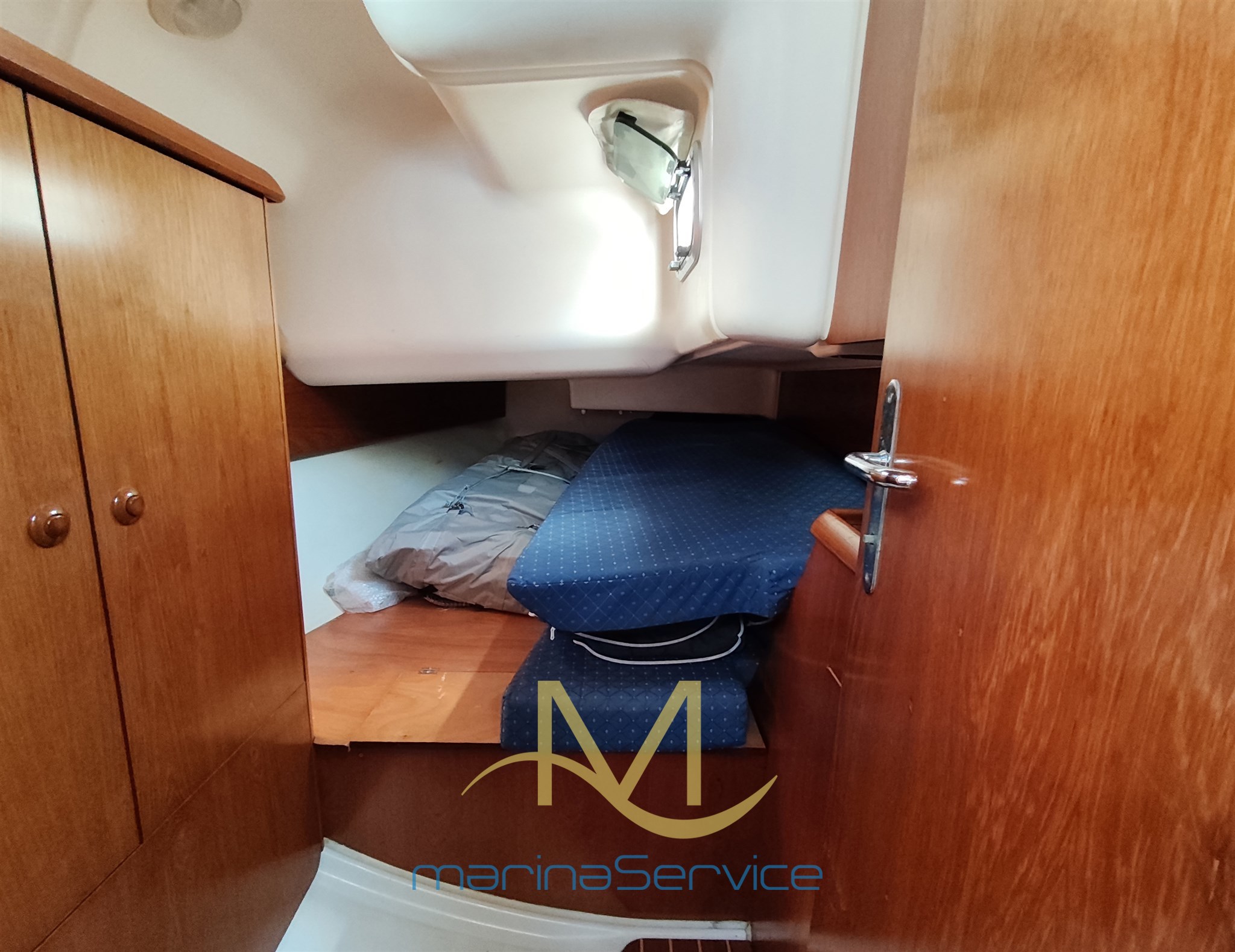 Aft cabin on starboard
