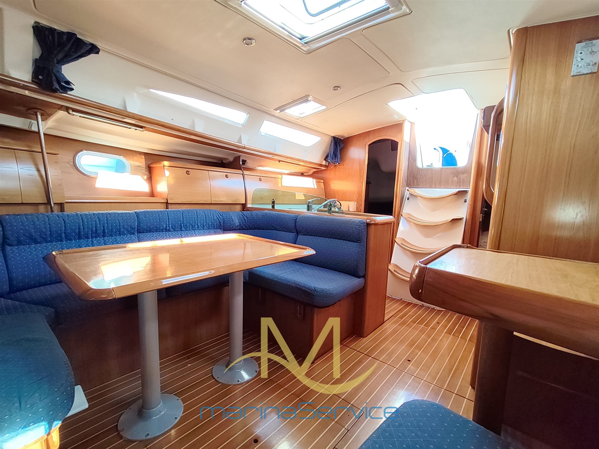 Backview dinette