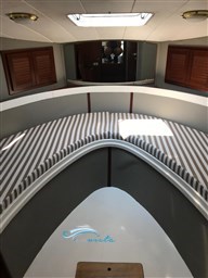 Space 290 camera v prua